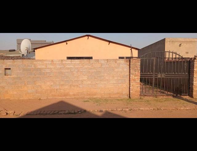 2 BEDROOM HOUSE FOR SALE IN THULANI